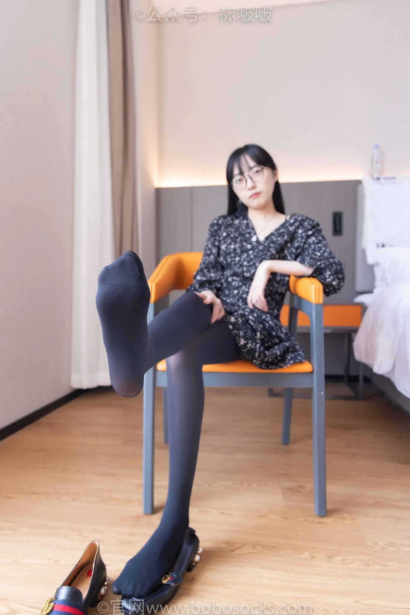 [BoBoSocks袜啵啵]NO.064 稚予-平底鞋、厚黑丝 [137P]插图